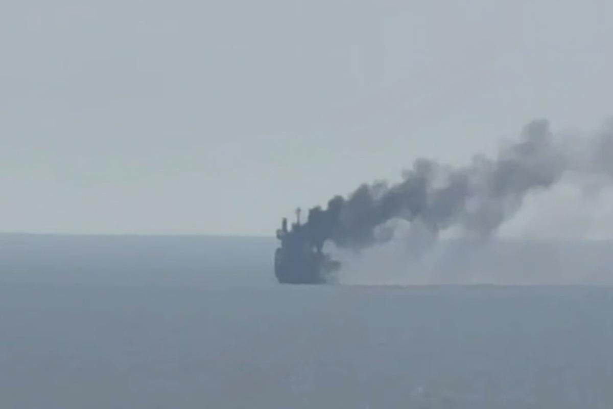 В Чёрном море россияне обстреляли гражданское судно с кукурузой: много раненых