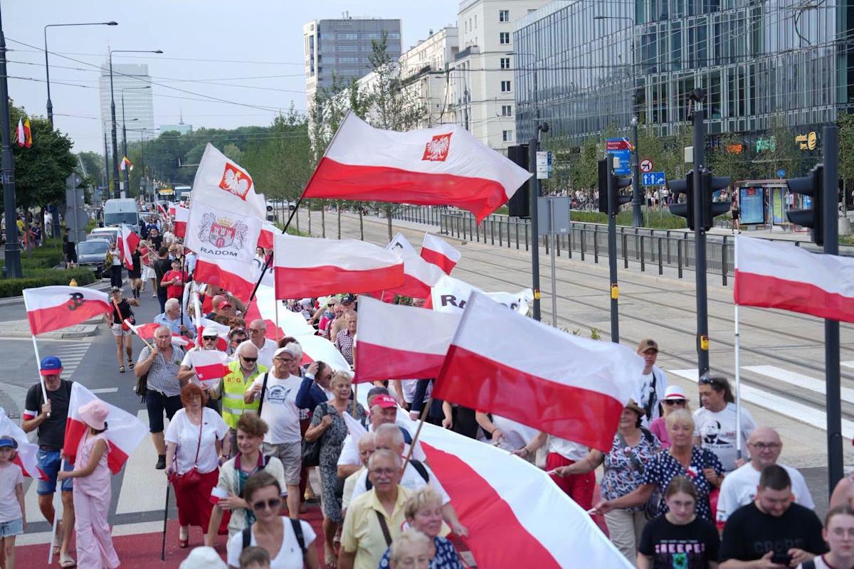 В Польше анонсировали планы массовой депортации украинцев, – СМИ